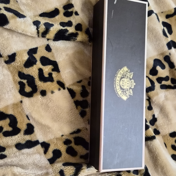 Juicy Couture Pink Women's Watch - Picture 7 of 7